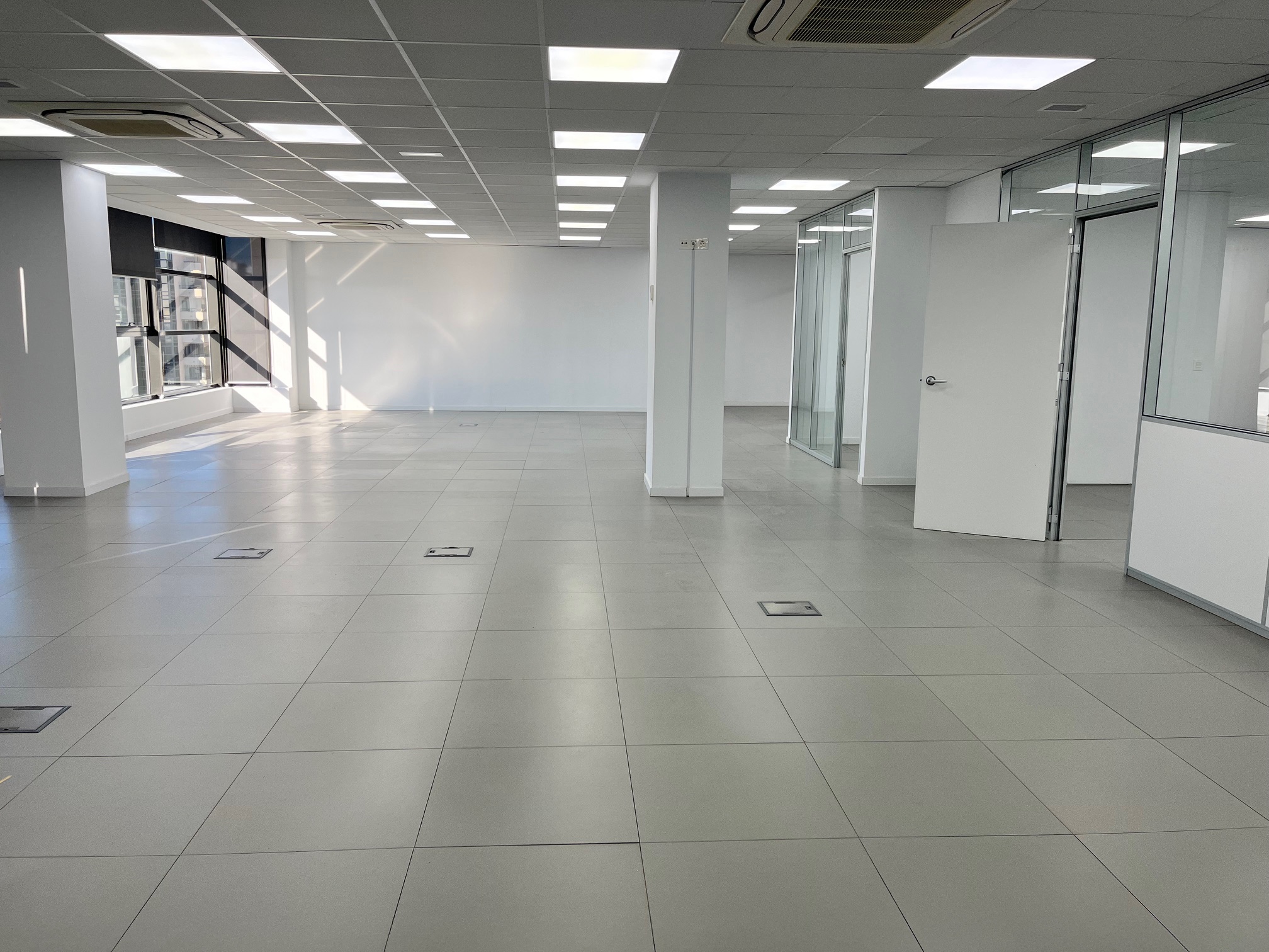 Piscis Center – Alquiler de Oficina 5ª Planta 1-2